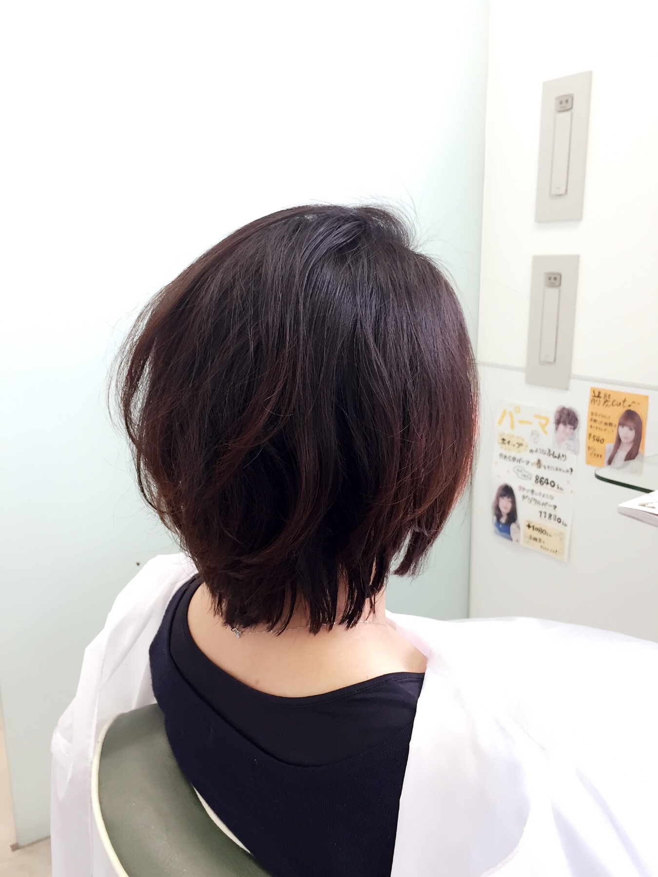 ショートボブ