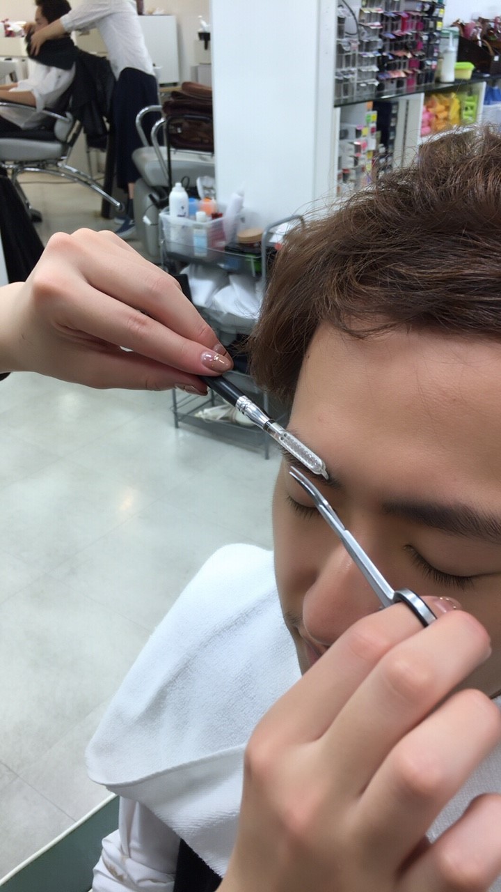 眉カット